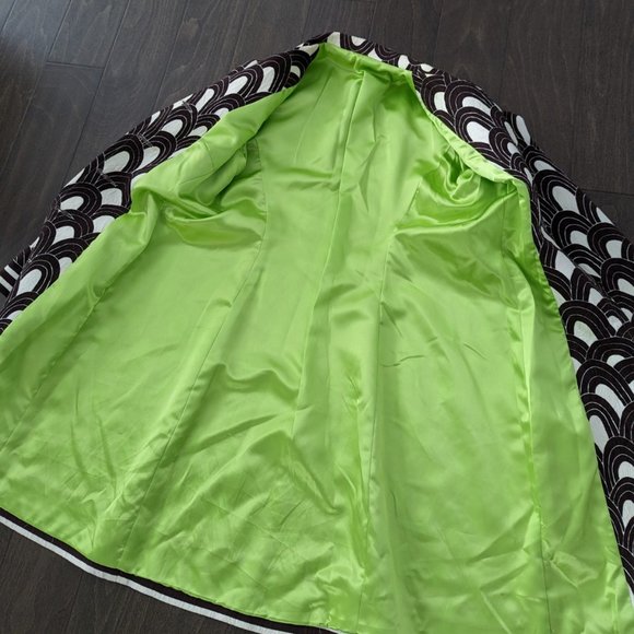 2000s-era dress coat, graphic print with bright lining - Picture 9 of 13